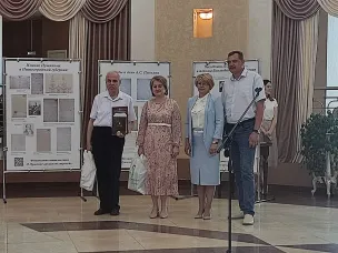 Об открытии фотодокументальной выставки "О Пушкине архивною строкой..." в Большом Болдино